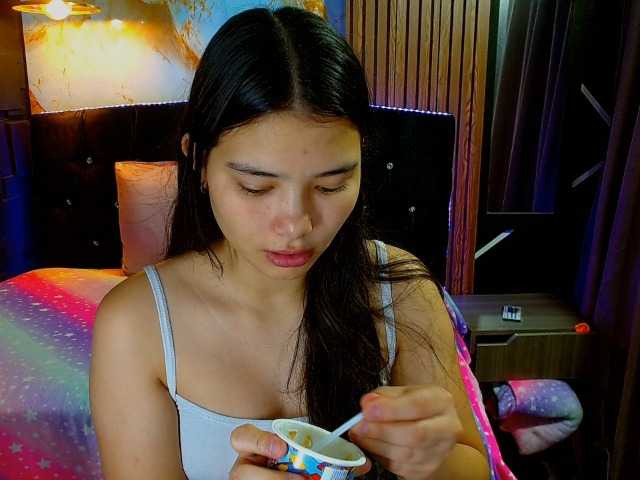 lizziesweets live cam on BongaCams