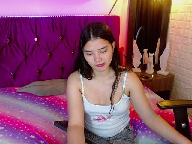 lizziesweets live cam on BongaCams