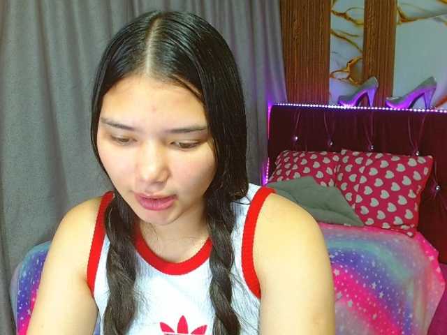 lizziesweets live cam on BongaCams