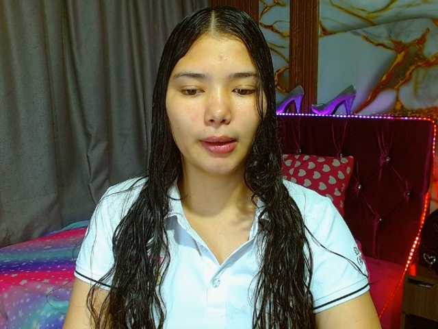 lizziesweets live cam on BongaCams