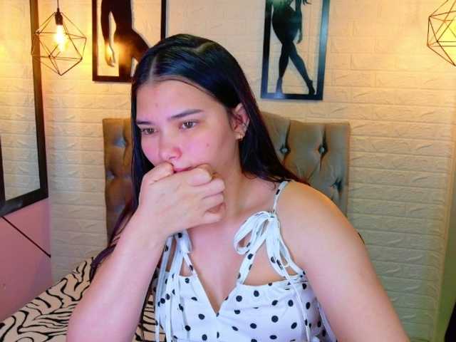 lizziesweets live cam on BongaCams