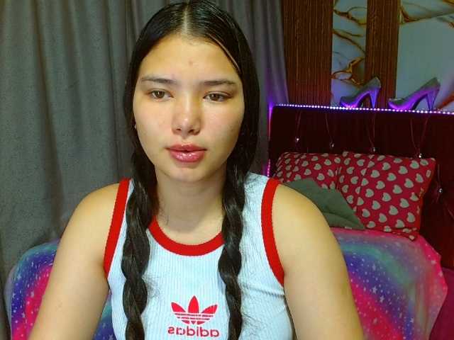lizziesweets live cam on BongaCams