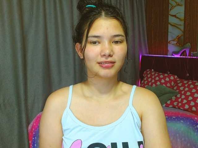 lizziesweets live cam on BongaCams