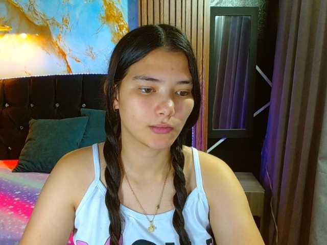 lizziesweets live cam on BongaCams