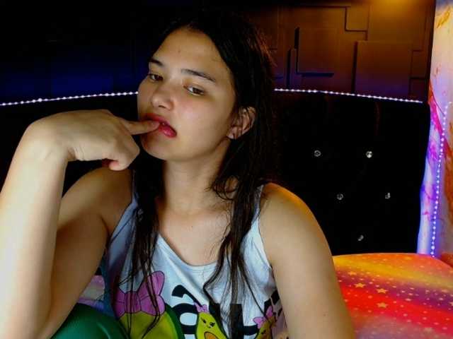 lizziesweets live cam on BongaCams