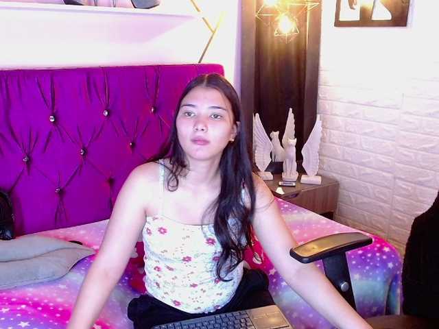 lizziesweets live cam on BongaCams