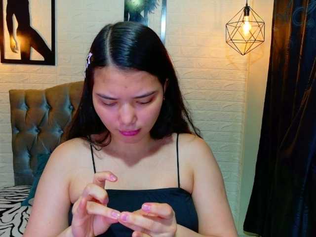lizziesweets live cam on BongaCams