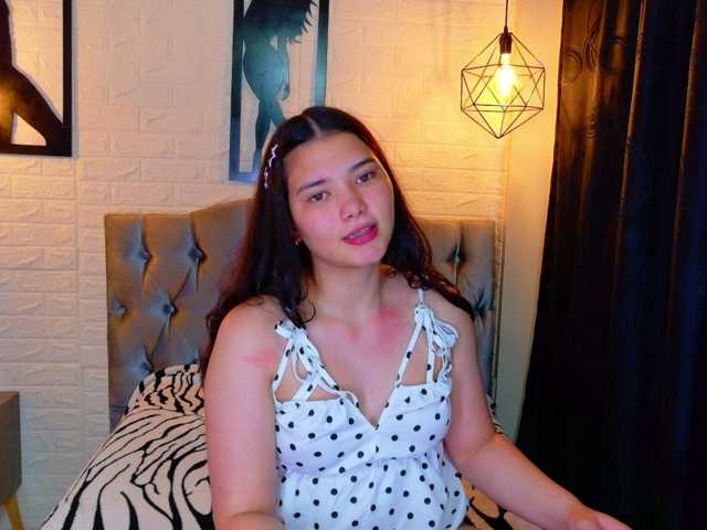 lizziesweets live cam on BongaCams