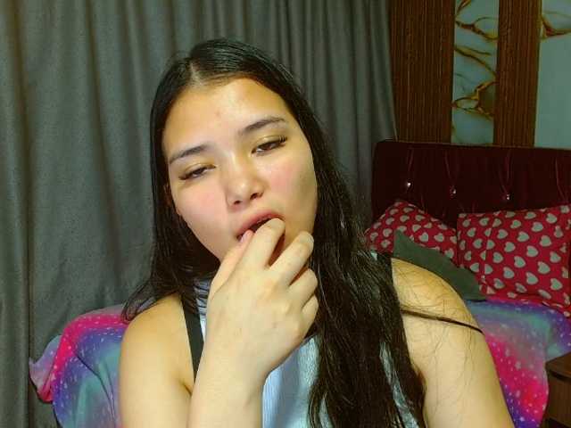 lizziesweets live cam on BongaCams