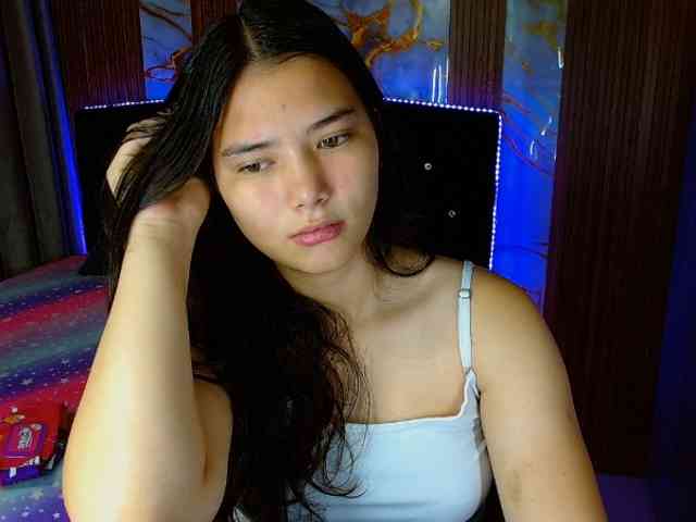lizziesweets Live Webcam on BongaCams