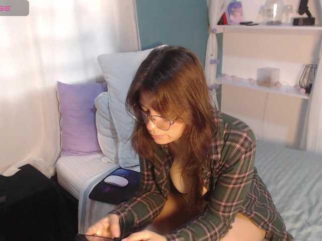 le modèle Mily-Miley est en webcam porno dans un show sur le site bongacams, il possède les tags suivants: Latino/Hispanic,Brunette,Trimmed