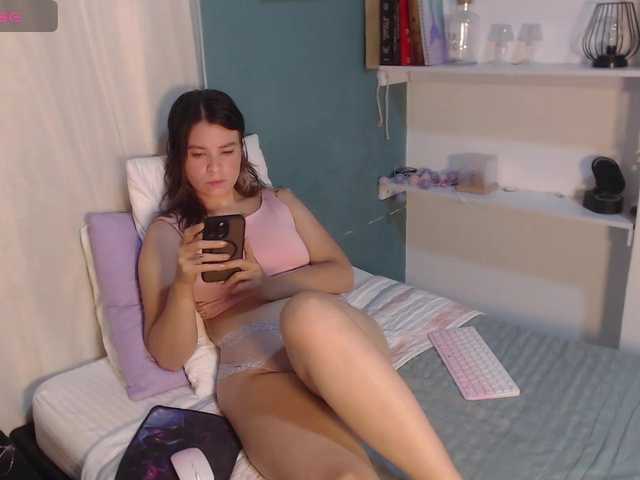 Mily-Miley live cam on BongaCams