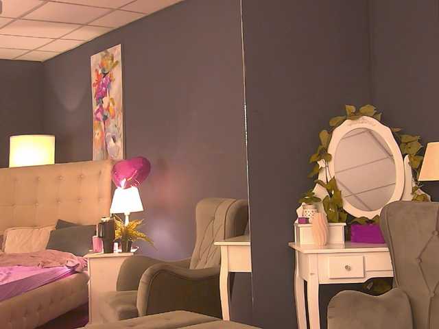 SeniGrandee live cam on BongaCams