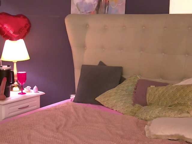 SeniGrandee's BongaCams show and profile