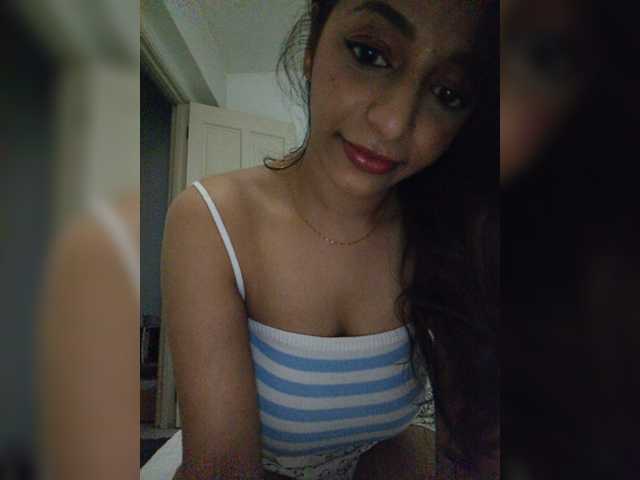 Clairemontrose live cam on BongaCams