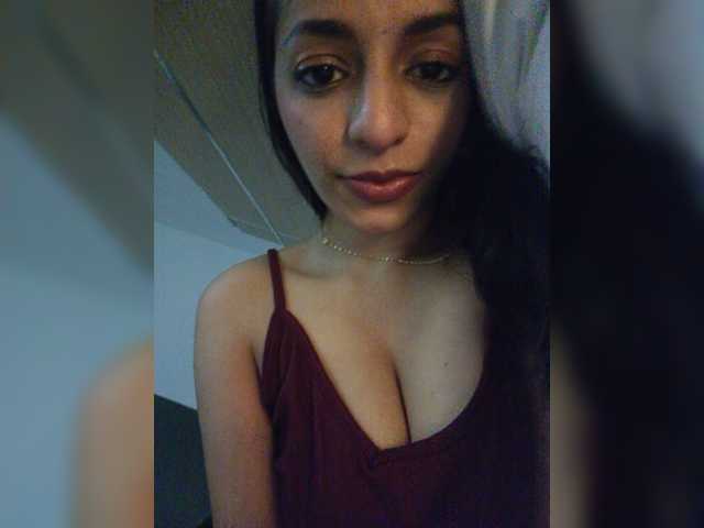 Clairemontrose live cam on BongaCams