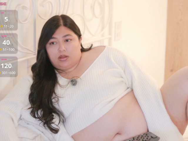 Aly-, live now on BongaCams