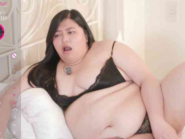Aly- webcam