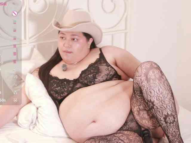 Aly- webcam