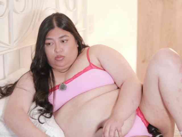Aly- webcam
