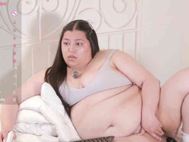 Aly- webcam