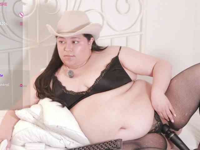Aly- webcam