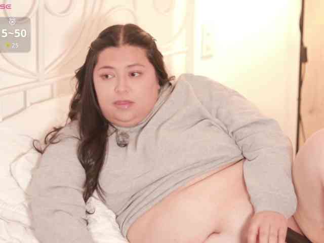 Aly- webcam