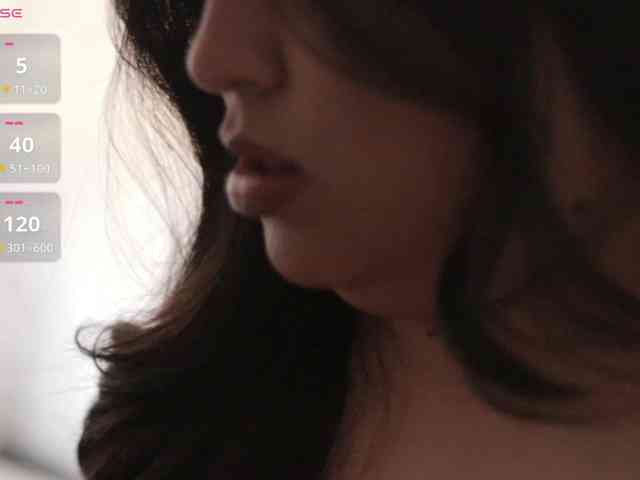 Aly- webcam