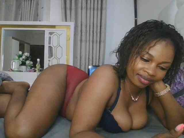 happyqueen002 webcam