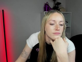 EvelynBlond26 Porn Show