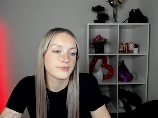 EvelynBlond26 Porn Show