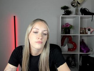 EvelynBlond26 Porn Show