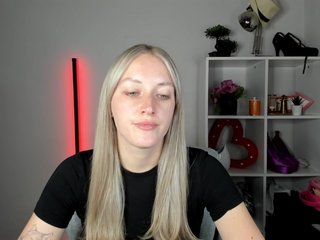 EvelynBlond26 Porn Show