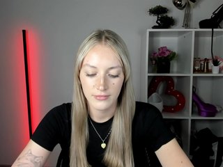 EvelynBlond26 Porn Show
