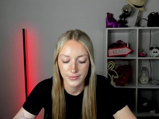 EvelynBlond26 Porn Show