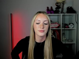 EvelynBlond26 Porn Show