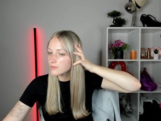 EvelynBlond26 Porn Show
