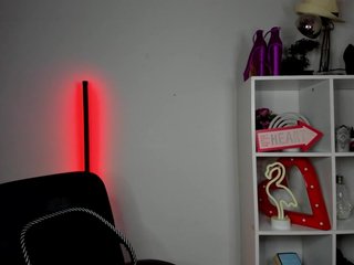 EvelynBlond26