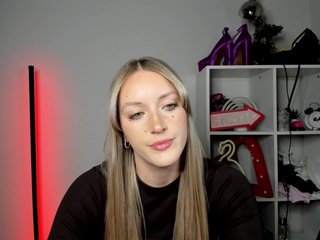 EvelynBlond26 Porn Show