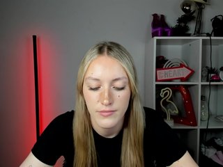 EvelynBlond26 Porn Show