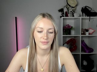 EvelynBlond26 Porn Show