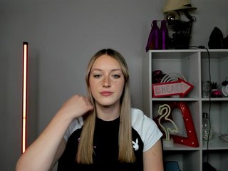 EvelynBlond26 Porn Show