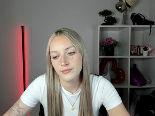 EvelynBlond26 Porn Show