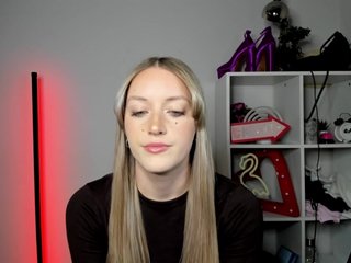 EvelynBlond26 Porn Show