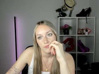 EvelynBlond26 Porn Show