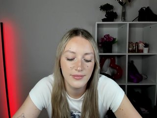 EvelynBlond26 Porn Show