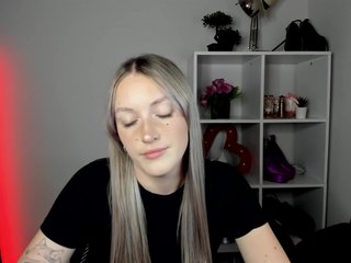 EvelynBlond26 Porn Show