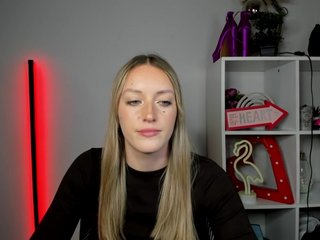 EvelynBlond26 Porn Show