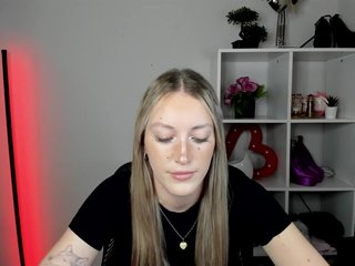 EvelynBlond26 Porn Show