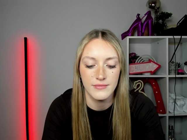 Preview of evelynblond26